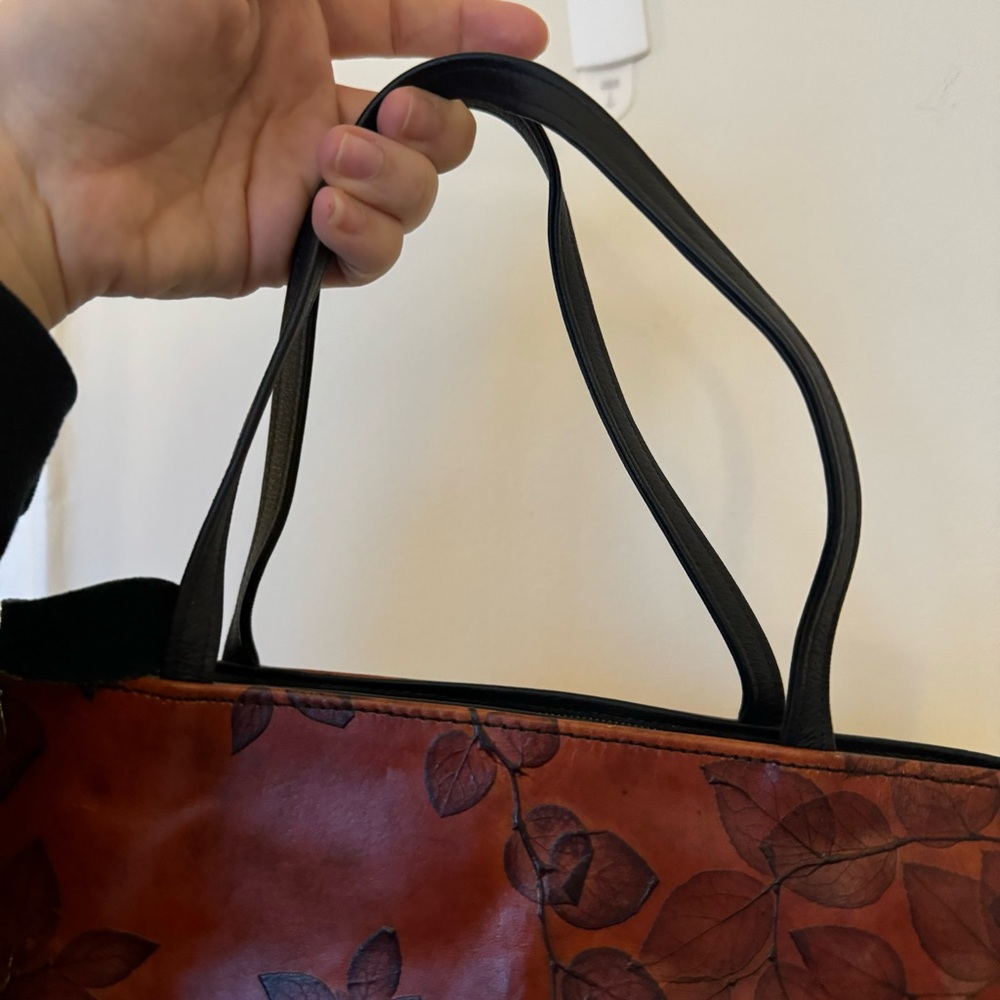 ❌ SOLD ❌ Vintage Brown Leather Leaf Print Mini Bag - Picture 7 of 9